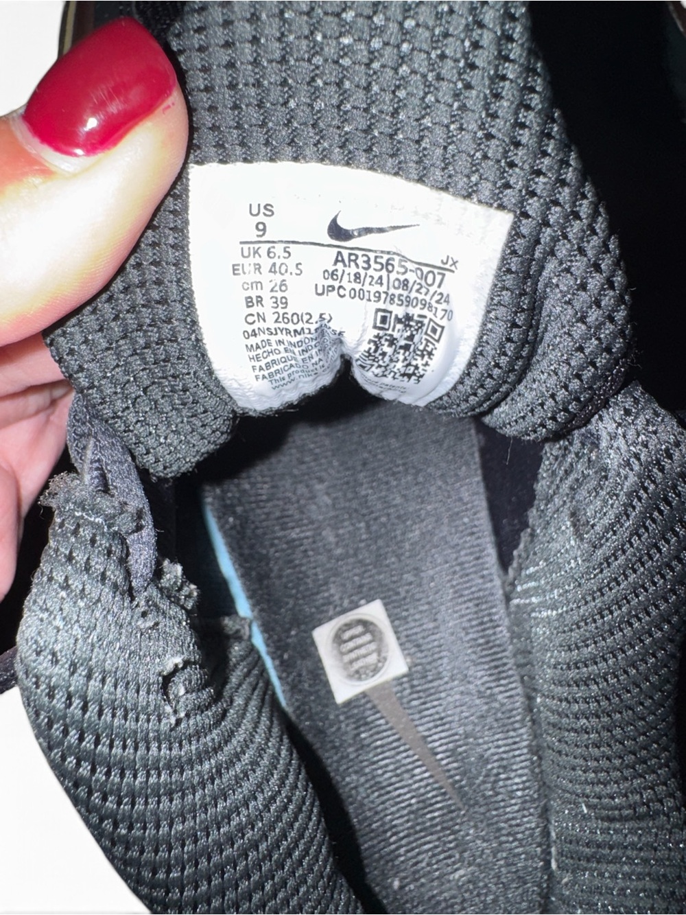 Nike Shox R4 'Off Noir Ironstone' sneakers - Picture 8 of 8